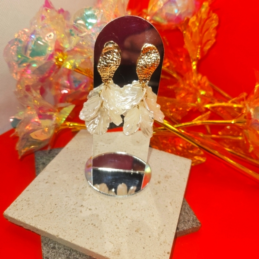 Korean Acrylic Flower Petal Drop Earrings - White Gold